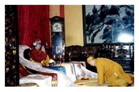 清定法師禮拜第三世多杰羌佛